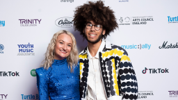 kate whitaker and ricardo burt pose at the youth music awards 2021